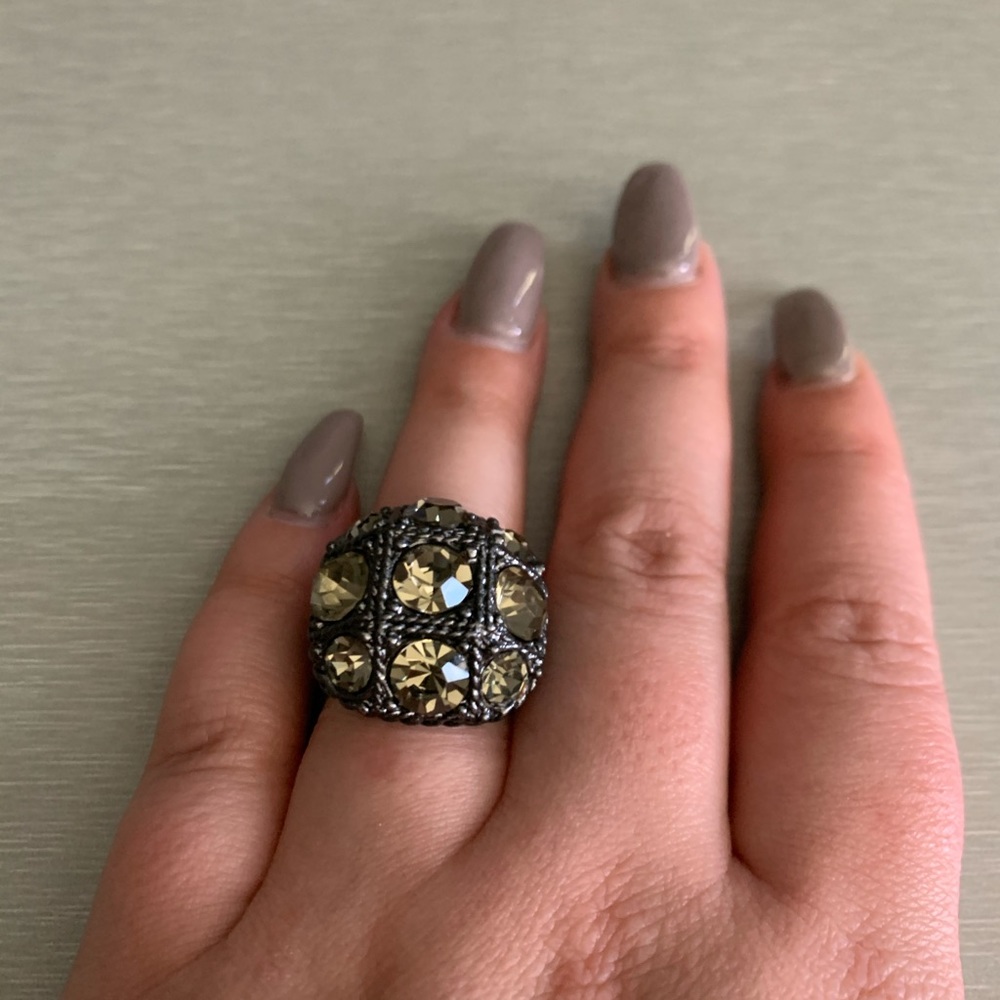 Ring - Picture 2 of 4